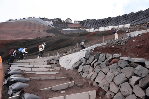 Mt. Fuji Guided Summit Climb with Mountain Hut Stay From Tokyo by Public Transit