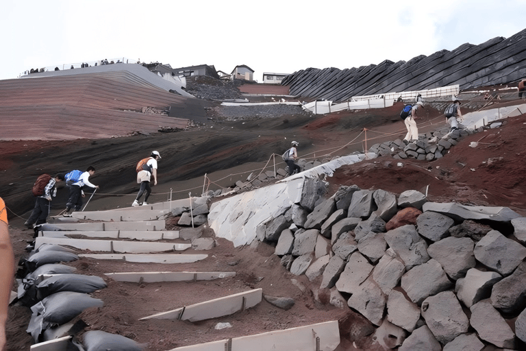 Mt. Fuji Guided Summit Climb with Mountain Hut Stay From Tokyo by Public Transit