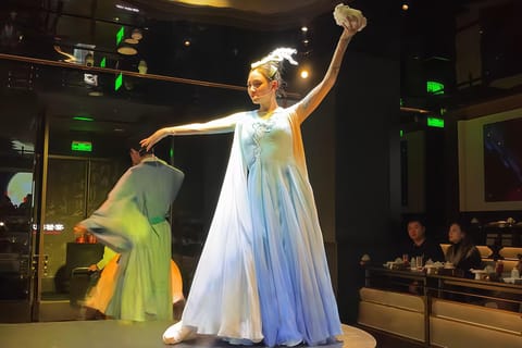 Shanghai: Poetic Crab Feast with Song Dynasty Experience