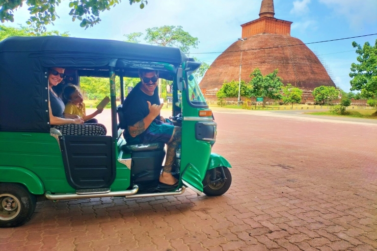 Visita Privada de un Día a la Ciudad Antigua de Anuradhapura