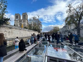 Paris: Illuminations River Cruise mit Audiokommentar