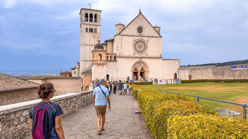 Rom: Assisi, Civita di Bagnoregio und Orvieto Tagestour