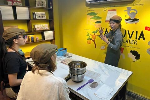 Hanoi: Chocolate Bean to Bar Making Workshop