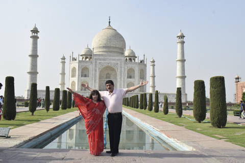 De Délhi: Excursão ao Taj Mahal ao nascer do sol com conservação de elefantesTour guiado apenas com motorista e guia