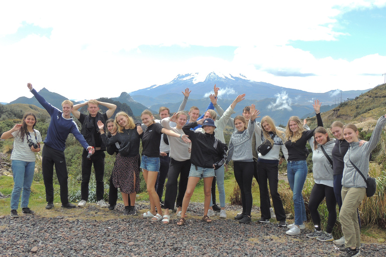 Quito: Papallacta Hot Springs and Hummingbirds' Farm Tour