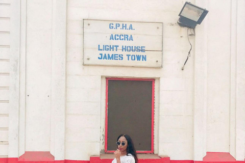 Accra Walking Tour: Jamestown Colonial History & Local Gems