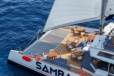 Marseille : Le Brunch en Mer dans Les Calanques en Maxi Catamaran