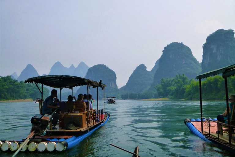 Yangshuo: Private Day Trip with Silver Cave & Cruise