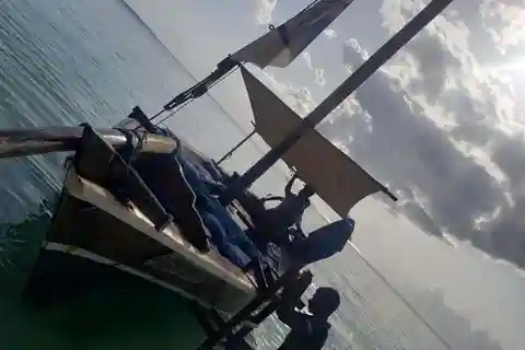 Crucero en dhow al atardecer por Kendwa o Nungwi