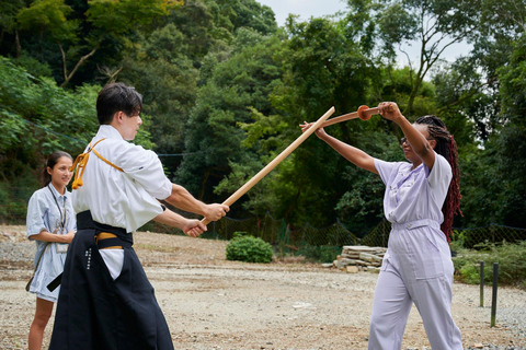 Osaka: Swordsmanship Private Tour - Trained by a grandmaster