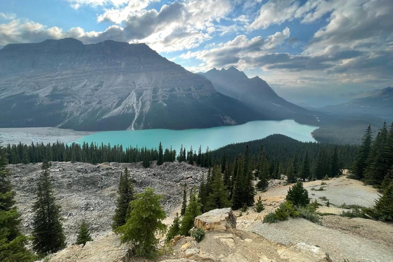 Banff : Columbia Icefield Adventure with Top Five lakes Tour