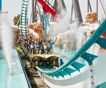 Från Barcelona: PortAventura Theme Park Biljett & Transfer