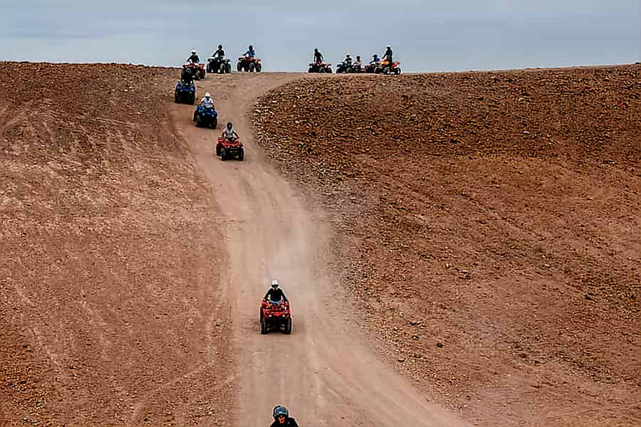 Marrakech: Agafay Wüsten-Dinner-Show mit Quad & Kamel. Foto: GetYourGuide