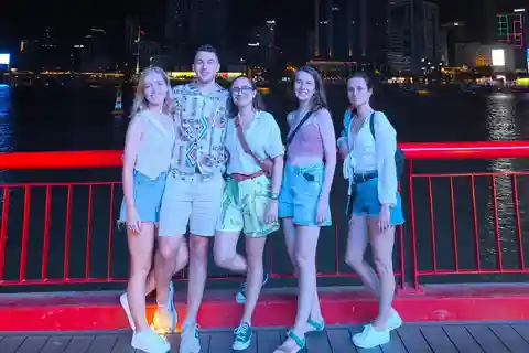 Private Saigon Nachttour - Entdecke geheime Orte mit dem Scooter