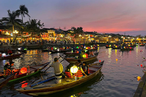 Hoi An: Sunset River Cruise with Drinks and Lanterns