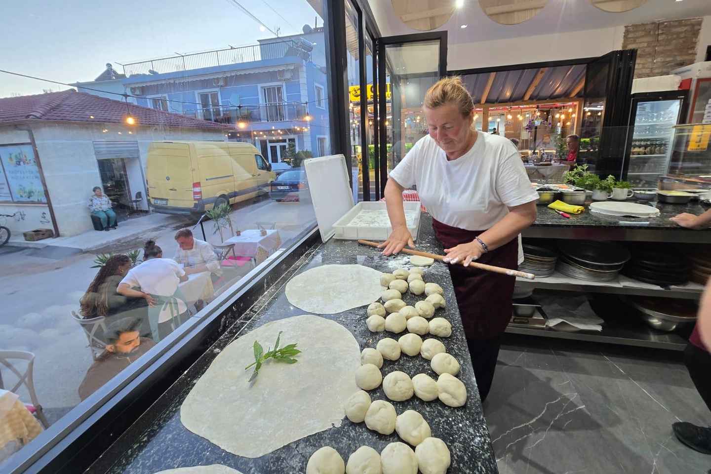 Ksamil, Albanie: cours privé de cuisine albanaise traditionnelle Lakror et Fërgesa