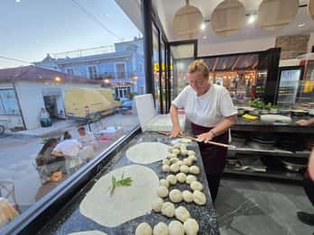 Corso privato di cucina tradizionale albanese Lakror a Ksamil