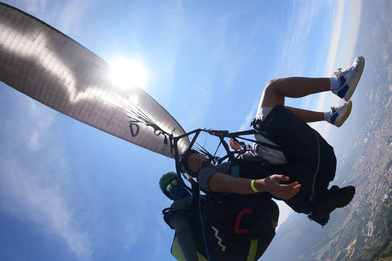 Medellin: Paragliding Flight with Breakfast, Free Photos and Videos with GoPro