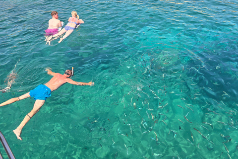 Crete: Snorkeling Boat Trip with Lunch and Transfer