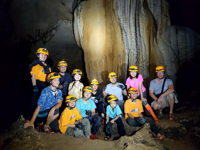 Visit Exploring Cha Loi Cave in 1 Day in Quang Binh, Vietnam