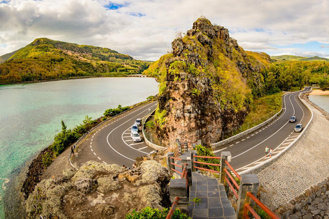 Mauritius: Tour entlang der Südküste mit Tee-Fabrik und Gris GrisMauritius: Tour entlang der Südküste mit Tee-Fabrik &amp; Gris Gris
