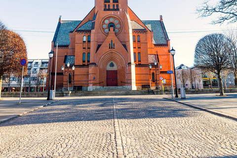 探索豪格松并拜访当地山区农民探索海于格松并拜访当地山区农民