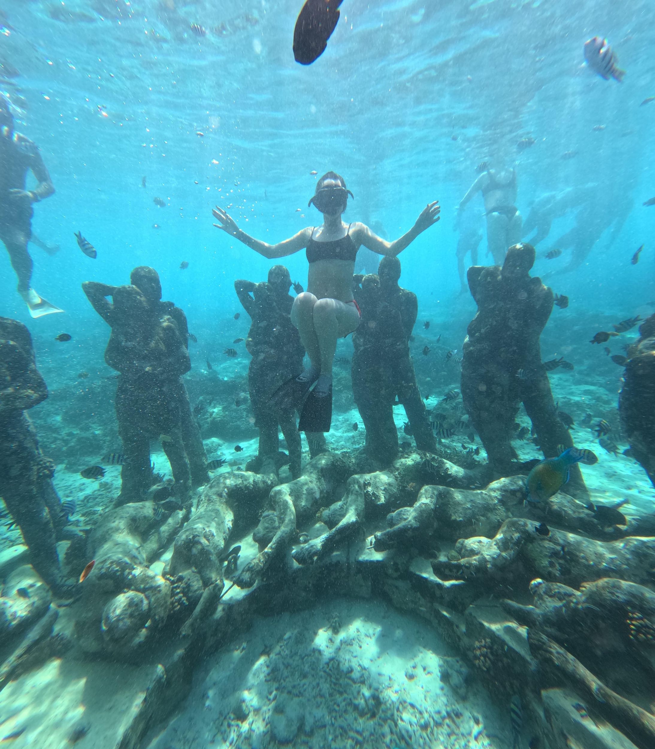 Lombok: Gili Islands Glass Bottom Boat Tour mit Schnorcheln