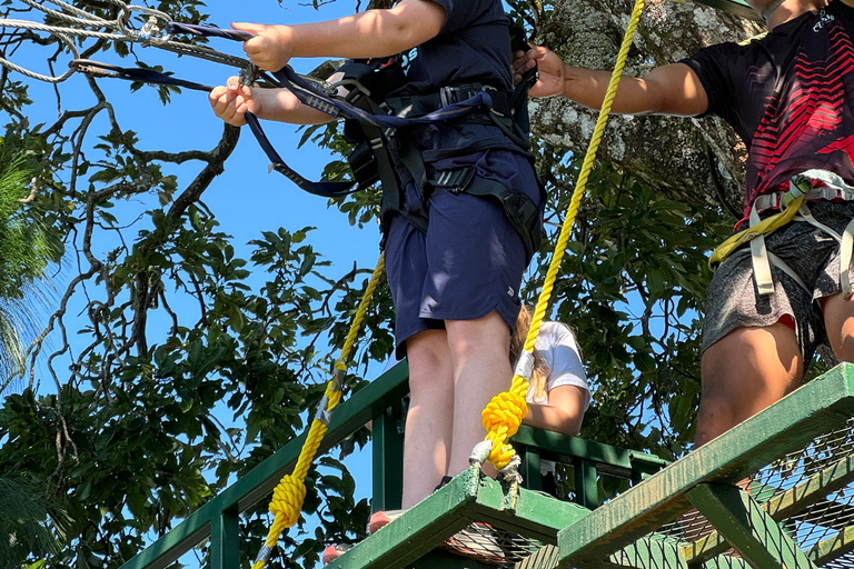 Ruta de flores: Salto Malacatiupan, Ataco e Apaneca TourRuta de flores: Tour del Salto Malacatiupan, Ataco e Apaneca