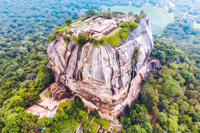 De Negombo: visite privée de 5 jours du roi Ravana et des templesAvec prise en charge à Colombo