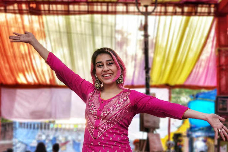 Mini India Odyssey- Crafts, Couture, and Curry in Bazzars