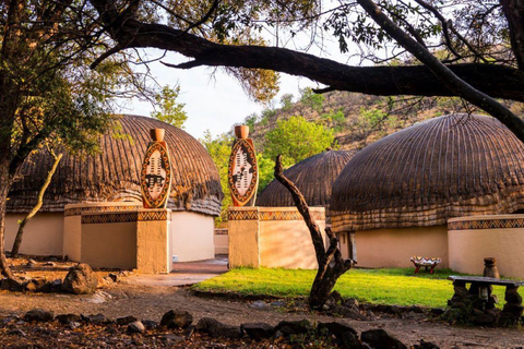 Lesedi: Kulturell by och upplevelse med stamdans