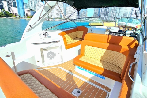 Visites privées en bateau dans le magnifique Bay Side Miami 29' ChaparralVisite touristique privée
