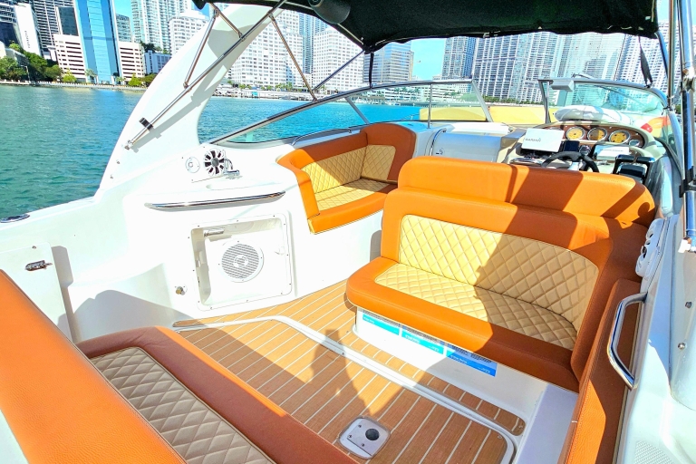 Prywatne wycieczki łodzią po pięknej zatoce Miami 29' ChaparralPrywatne zwiedzanie i wycieczka na plażę