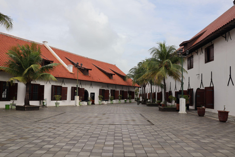 Visite de la vieille ville de Jakarta avec atelier de batik