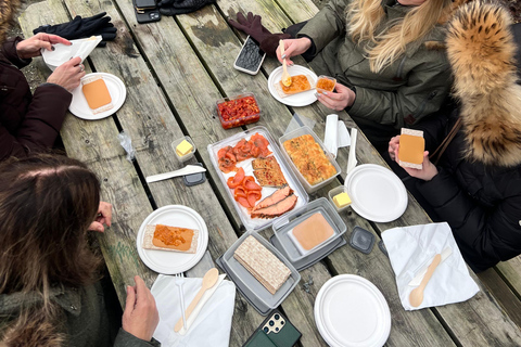 Bergen: Hardanger Trip with Food Tasting & Fjord Sauna