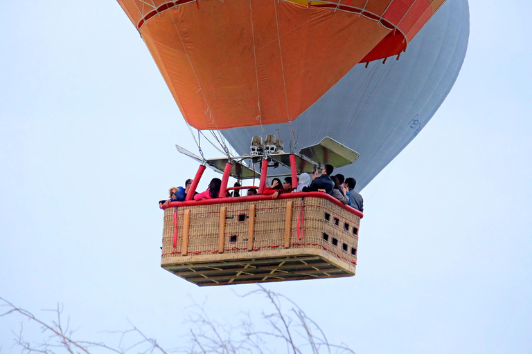 From Marmaris: Pamukkale Hot Air Balloon Ride & Guided Tour
