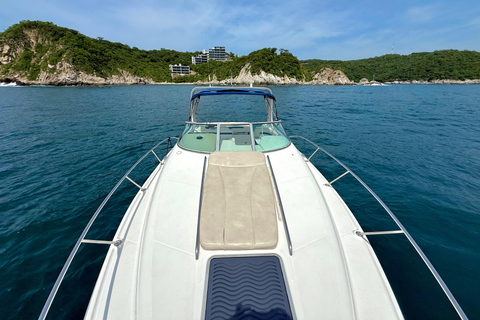 Huatulco: Sunset Yacht Cruise with drinks Huatulco: Sunrise Yacht Cruise with drinks