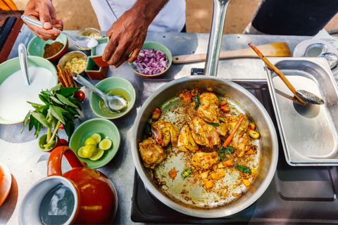Phnom Penh: Market Tour and Khmer Cooking Class with Lunch