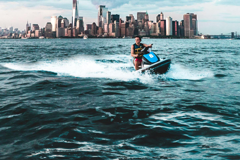 From Jersey City: Manhattan Jet Ski Tour1-Hour New York City Jet Ski Tour - Solo