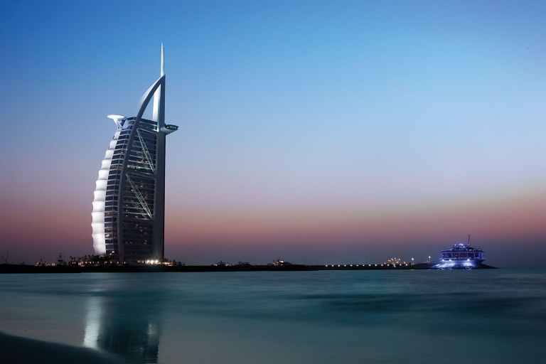 Dubaï : visite panoramique nocturne en bus touristiqueVisite de nuit uniquement