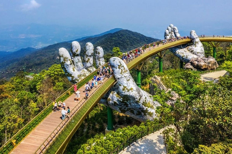 Da Nang: Ba Na Hills with Golden Hand Bridge Day Trip