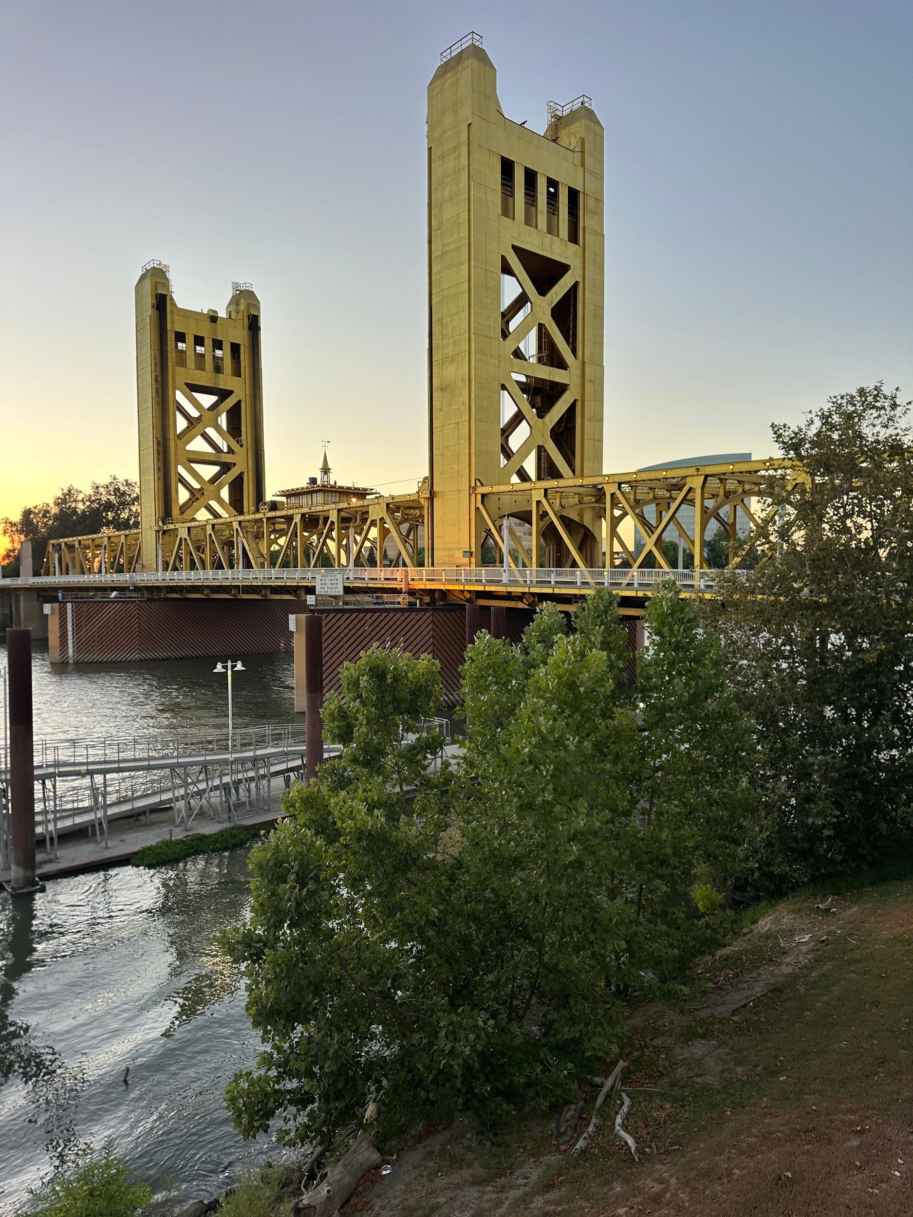 Mord & Chaos im Goldrausch von Sacramento