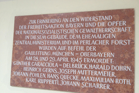 Munich: City Sights and Phenomena - Guided Tour