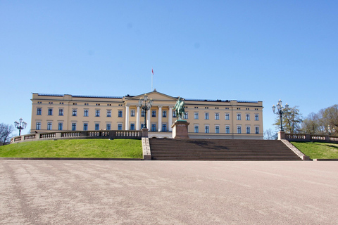 Oslo: From Fjord to Palace Walking Tour