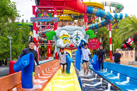 Pattaya: Columbia Pictures Aquaverse Ticket & Hotel Transfer