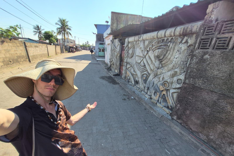 Maputo: Mafalala Food & Culture Walking Tour with Lunch Mafalala Walk & Lunch