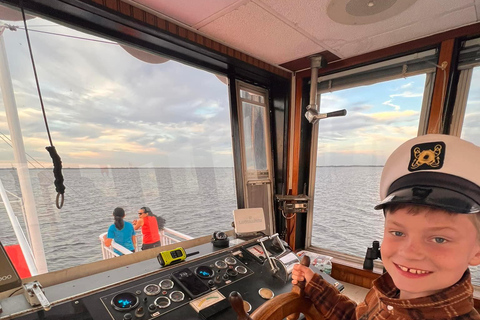 St. Cloud, Florida: 90-Minute Sunset Cruise