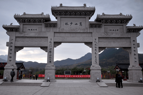 Tour privado al templo Shaolin y a las grutas de Longmen