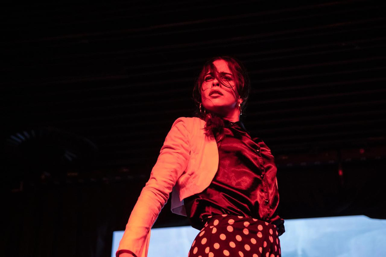 Autentico spettacolo di flamenco Hard Rock Cafe (dal team Ca Revolta)Spettacolo di flamenco autentico all'Hard Rock Cafe (dal team Ca Revolta)