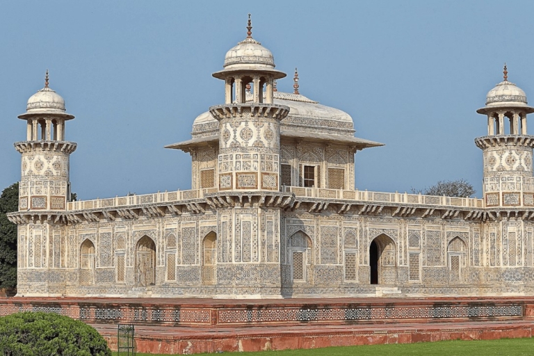 Agra: Tour Privado del Taj Mahal al Amanecer con Guía y TrasladoAgra: Visita guiada privada al Taj Mahal al amanecer